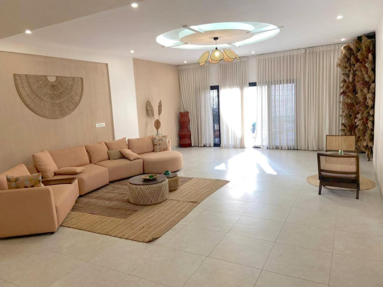 F2 Chic A Mermoz - Luxe & Comfort